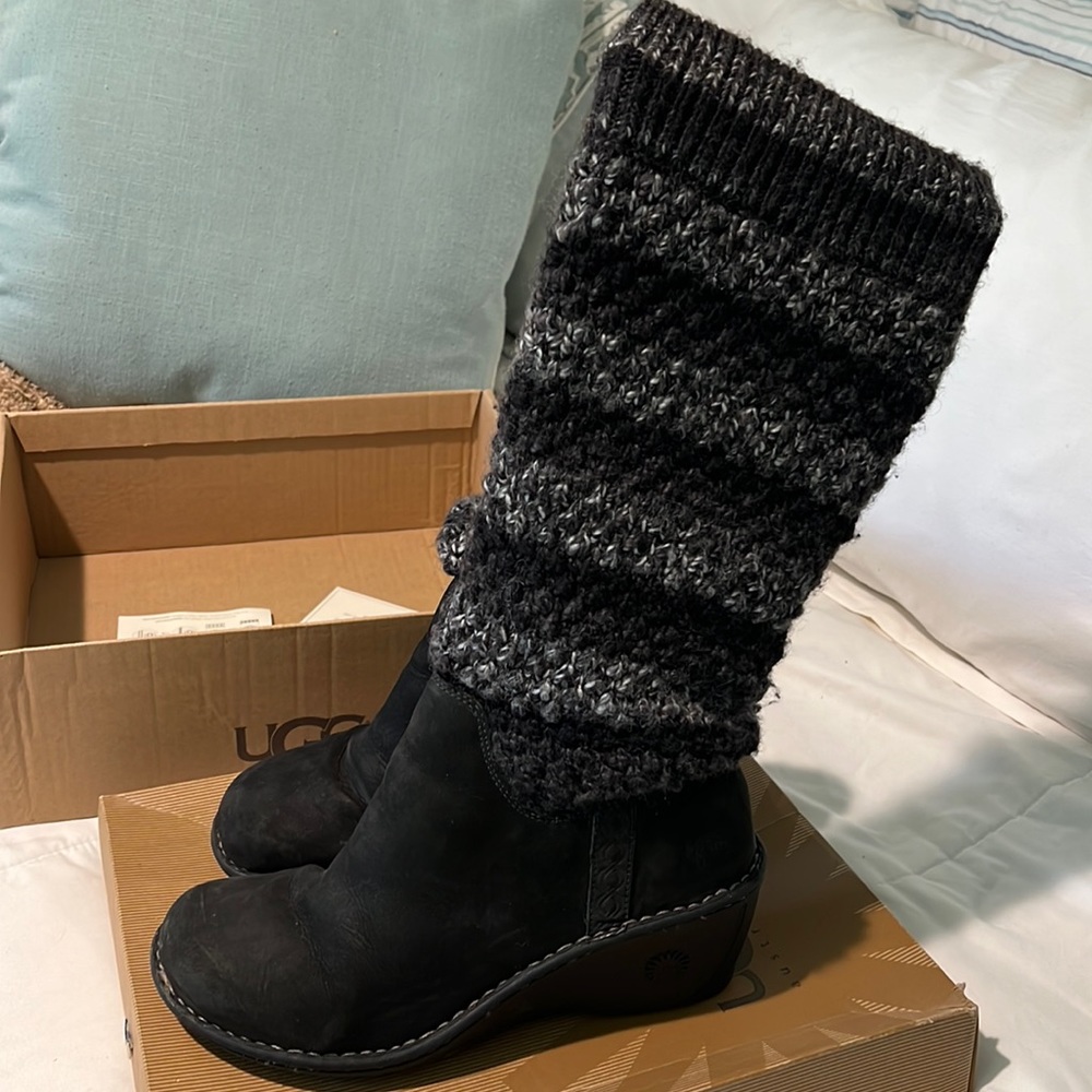UGG Cresthaven (1935) knit and suede wedge heel boots women’s size 11